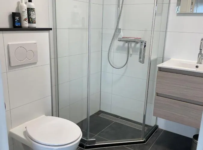 Vakantiehuis Mooi Prachtig Gelegen Aan Het Water