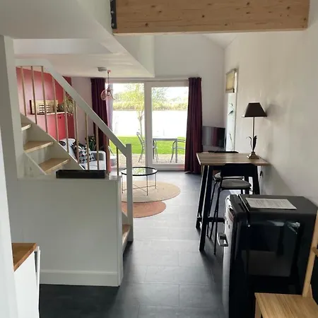 Mooi Prachtig Gelegen Aan Het Water * Rijpwetering