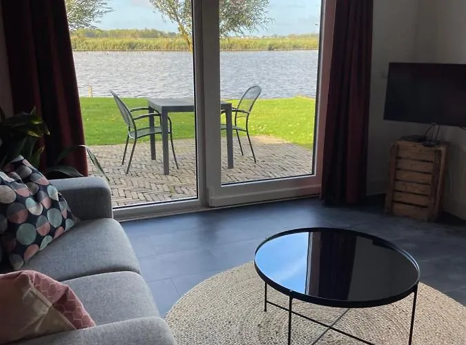 Mooi Prachtig Gelegen Aan Het Water Rijpwetering